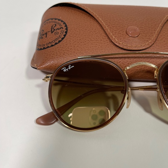 Ray-Ban Gold Round Sunglasses EUC main image 7